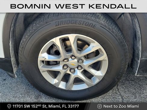 Used 2021 Chevrolet Traverse LS image 5