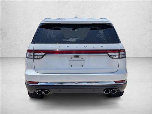 Used 2023 Lincoln Aviator Reserve w/ Equipment Group 201A RWD image 6