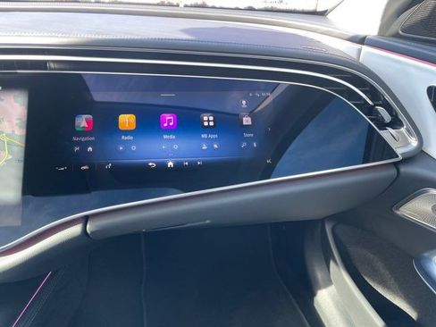 Used 2024 Mercedes-Benz E 450 4MATIC Sedan image 9