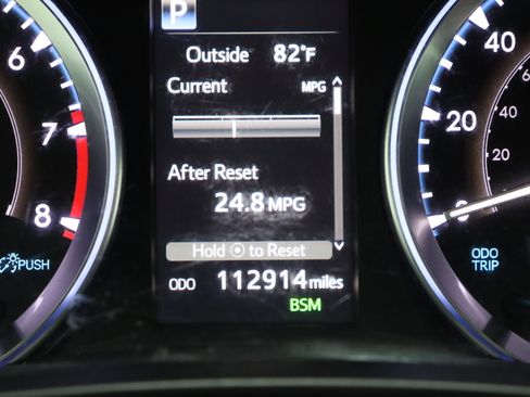 Used 2019 Toyota Highlander XLE FWD image 43