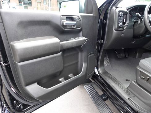 Used 2023 Chevrolet Silverado 1500 Custom AWD/4WD image 15