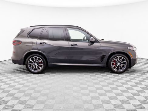Used 2024 BMW X5 xDrive40i w/ M Sport Package AWD/4WD image 6