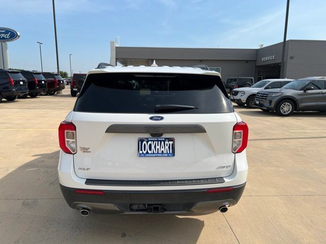 Used 2023 Ford Explorer XLT w/ Equipment Group 202A AWD/4WD image 6