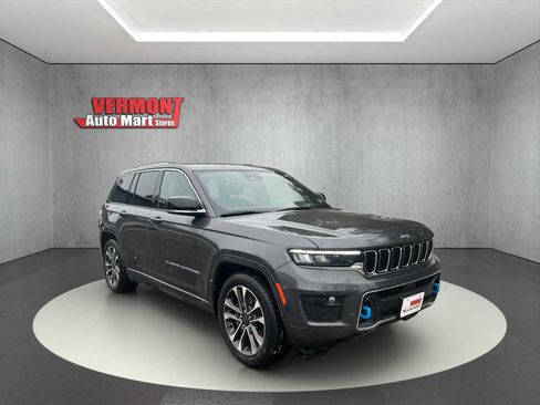 Used 2022 Jeep Grand Cherokee Overland image 2