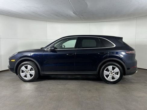 Certified 2022 Porsche Cayenne image 2