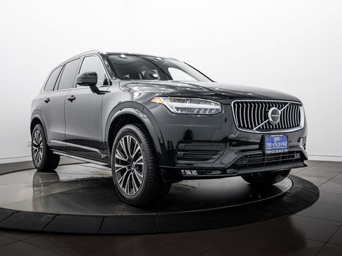 Used 2020 Volvo XC90 T5 Momentum w/ Protection Package Premier AWD/4WD image 1