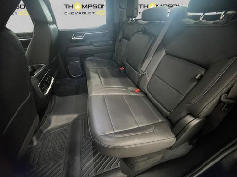 Used 2022 GMC Sierra 1500 SLT w/ SLT Convenience Package AWD/4WD image 13