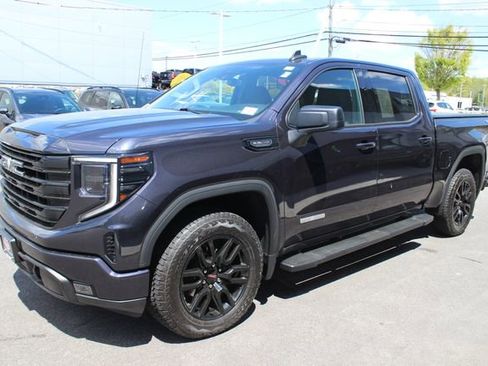 Used 2024 GMC Sierra 1500 Elevation AWD/4WD image 2