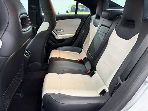 Used 2022 Mercedes-Benz CLA 35 AMG 4MATIC image 22