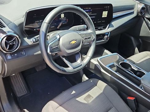 Certified 2025 Chevrolet Equinox LT FWD image 16