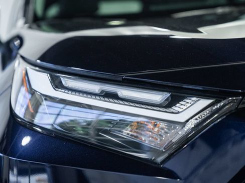 Used 2025 Toyota RAV4 XLE AWD/4WD image 11