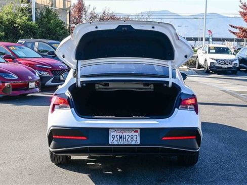 Certified 2025 Hyundai Elantra Sport image 7