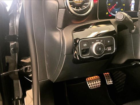 Used 2020 Mercedes-Benz CLA 250 image 27