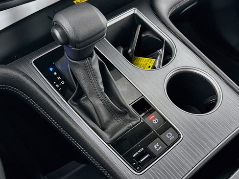 Certified 2026 Toyota Sienna LE AWD/4WD image 18