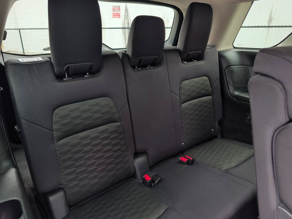 Used 2024 Nissan Pathfinder SV AWD/4WD image 14