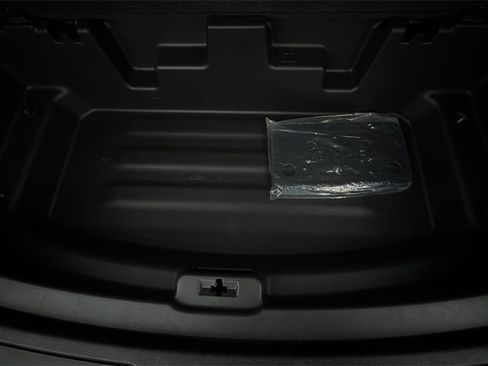 Used 2020 Buick Enclave Avenir w/ Avenir Technology Package image 16