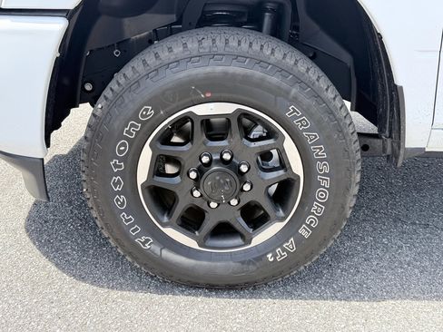 Used 2026 RAM 2500 Laramie AWD/4WD image 35