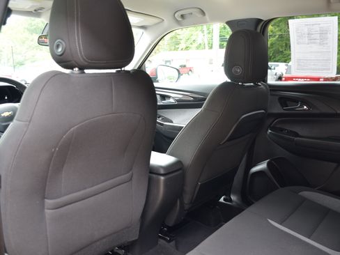 Used 2025 Chevrolet TrailBlazer LT AWD/4WD image 42