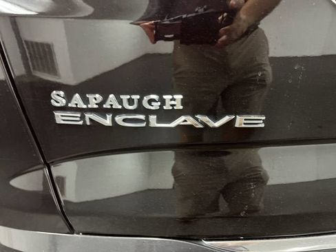 Certified 2023 Buick Enclave Essence w/ Sport Touring Edition FWD image 31