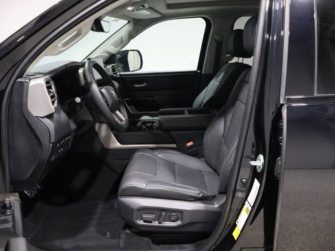 Used 2024 Toyota Tundra Limited image 12