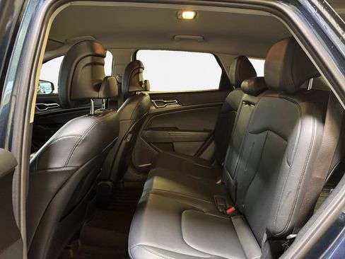 Certified 2023 Kia Sportage EX image 24