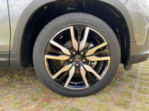 Used 2020 Honda Pilot Touring image 9