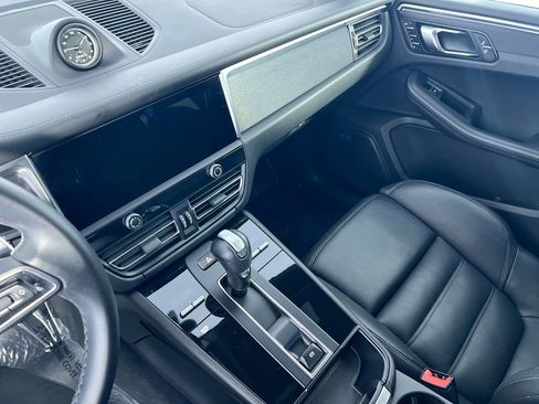 Used 2024 Porsche Macan GTS AWD/4WD image 23