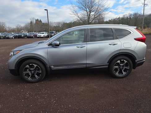 Used 2019 Honda CR-V Touring image 5