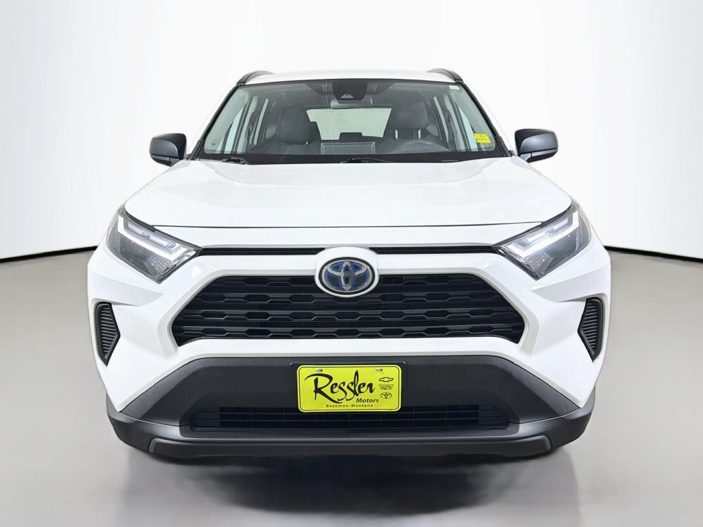 Used 2024 Toyota RAV4 LE AWD/4WD image 2