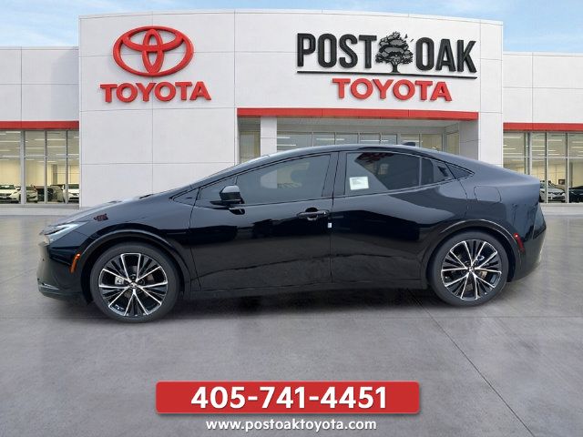 New 2027 Toyota Prius FWD image 2