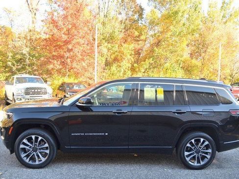 Used 2023 Jeep Grand Cherokee L Overland image 5