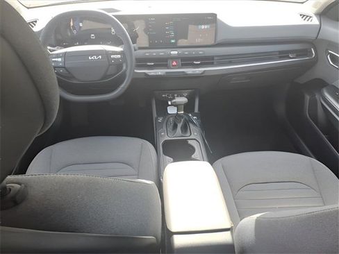 New 2025 Kia K4 EX image 6