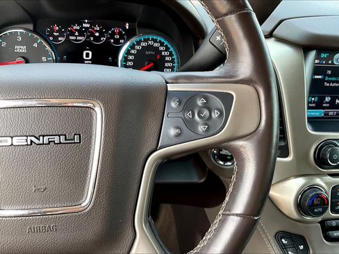 Used 2018 GMC Yukon Denali w/ Open Road Package RWD image 24