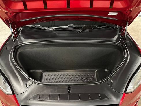 Used 2025 Tesla Model X AWD/4WD image 4