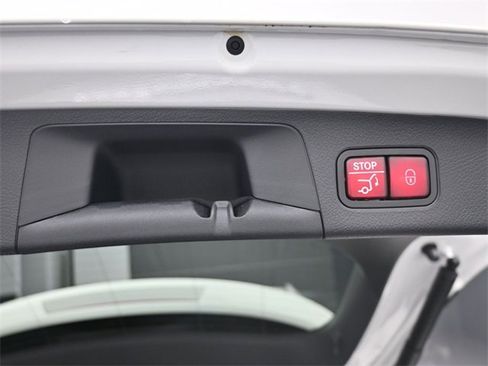 New 2025 Mercedes-Benz GLA 250 image 25