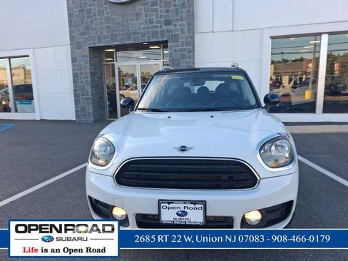 Used 2017 MINI Cooper Countryman ALL4 AWD/4WD image 2