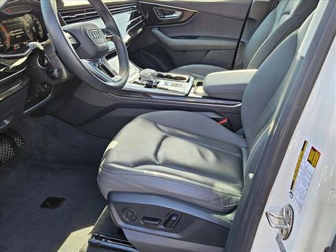 Used 2025 Audi Q7 3.0T Premium Plus image 16