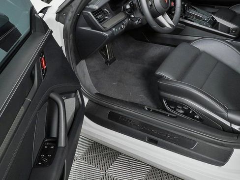 Certified 2025 Porsche 911 Targa 4 GTS image 8