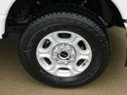 New 2026 Ford F350 XLT w/ 360-Degree Camera Package image 9