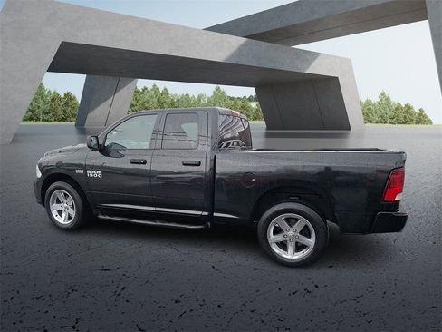 Used 2017 RAM 1500 Express image 7