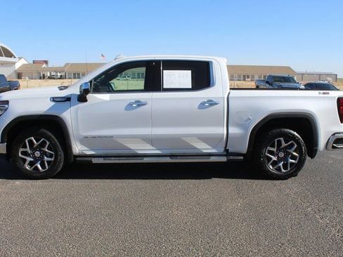 Used 2023 GMC Sierra 1500 SLT image 9