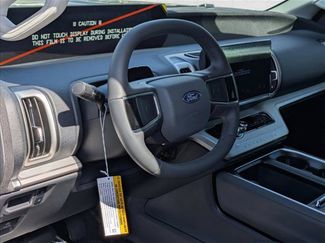New 2026 Ford Expedition Active RWD video 3