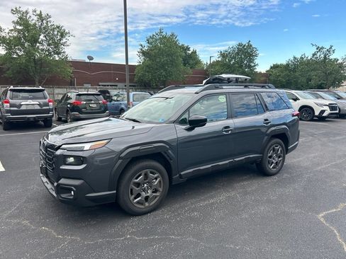 Used 2026 Subaru Outback Premium AWD/4WD image 8
