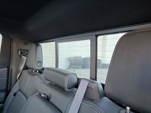 Used 2022 Chevrolet Silverado 1500 High Country AWD/4WD image 15