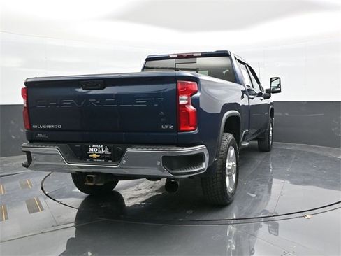 Used 2022 Chevrolet Silverado 2500 LTZ w/ LTZ Plus Package image 6