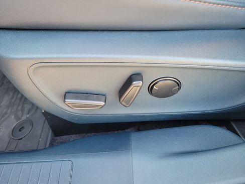 Used 2024 Ford Maverick Lariat FWD image 22