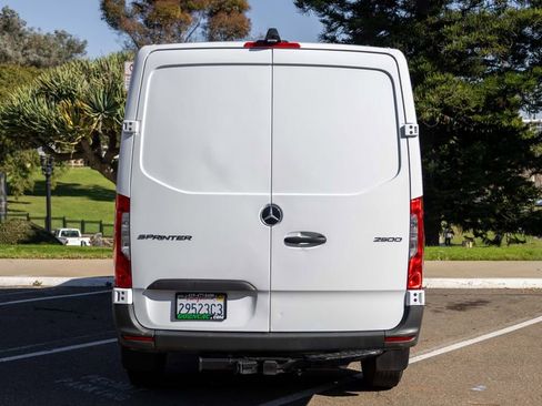 Used 2020 Mercedes-Benz Sprinter 144 Cargo image 11