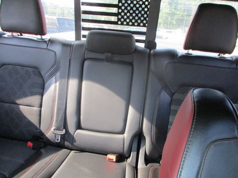 Used 2019 RAM 1500 Rebel w/ Rebel Level 2 Equipment Group AWD/4WD image 18