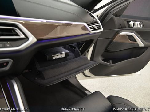 Used 2022 BMW X6 xDrive40i w/ M Sport Package AWD/4WD image 38