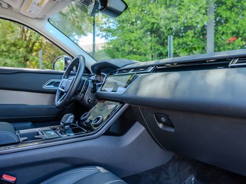 Used 2023 Land Rover Range Rover Velar S image 23
